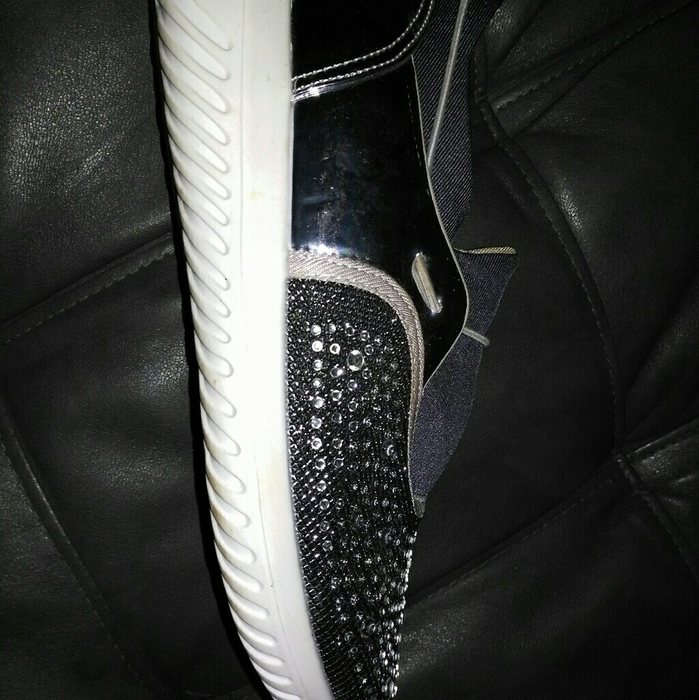 Womens size 6 shoes
